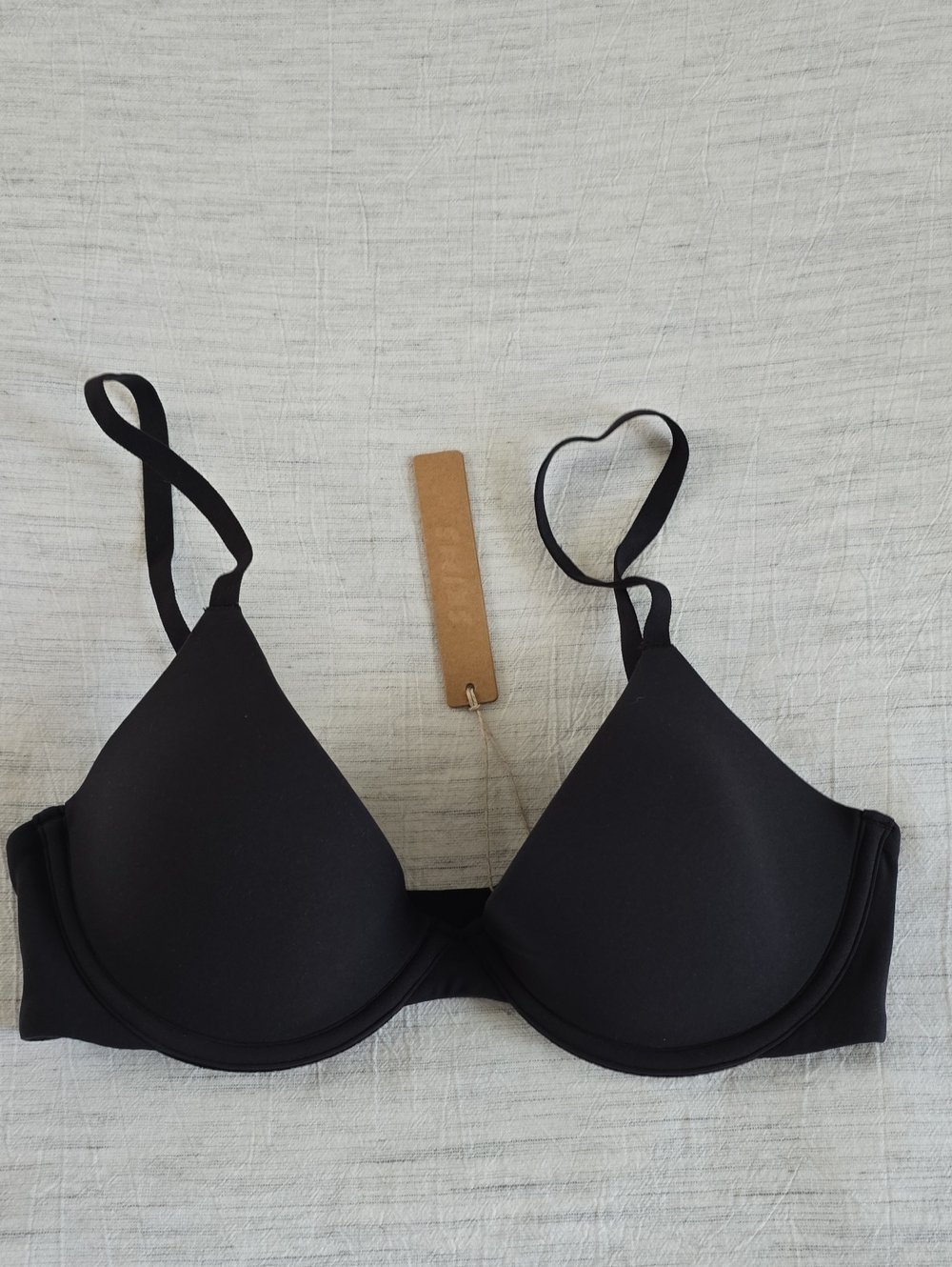 SKIMS Fits Everbody Scoop Plunge Bra Size:32C Onyx